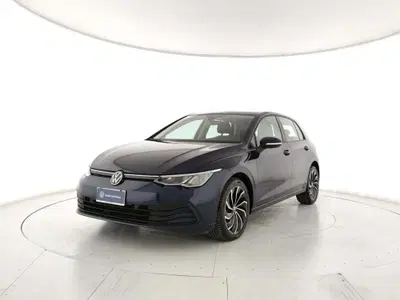 Volkswagen Golf 1.5 TSI EVO ACT Life del 2023 usata a Torre Annunziata