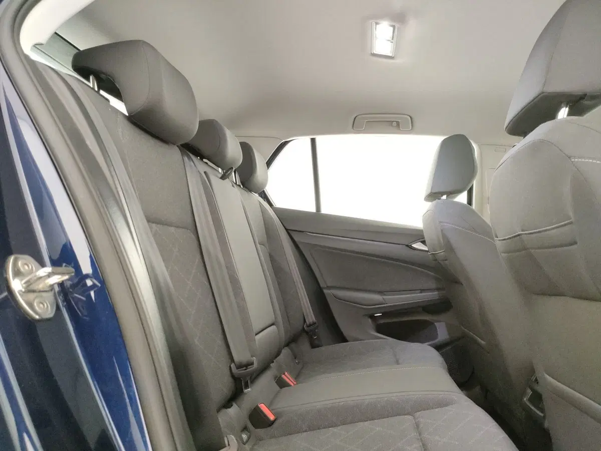 Volkswagen Golf usata a Napoli (11)