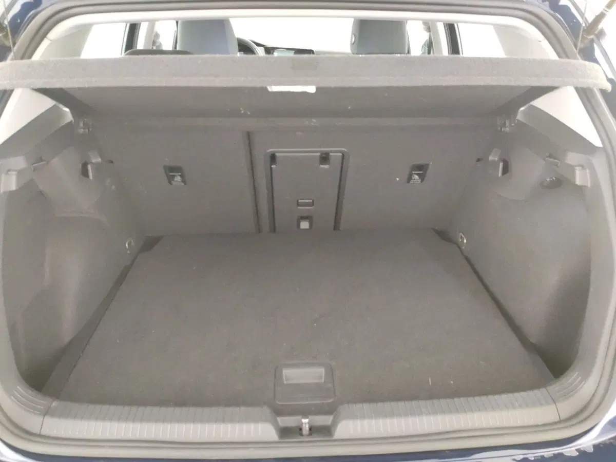 Volkswagen Golf usata a Napoli (12)