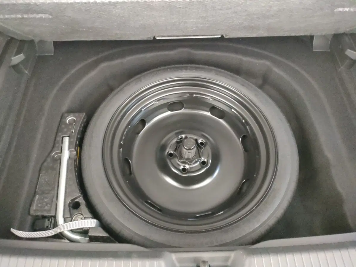 Volkswagen Golf usata a Napoli (13)