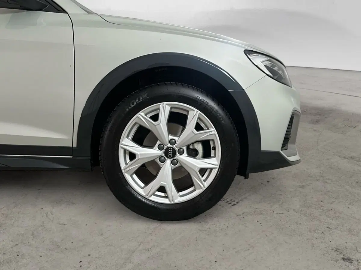 Audi A1 allstreet usata a Napoli (17)