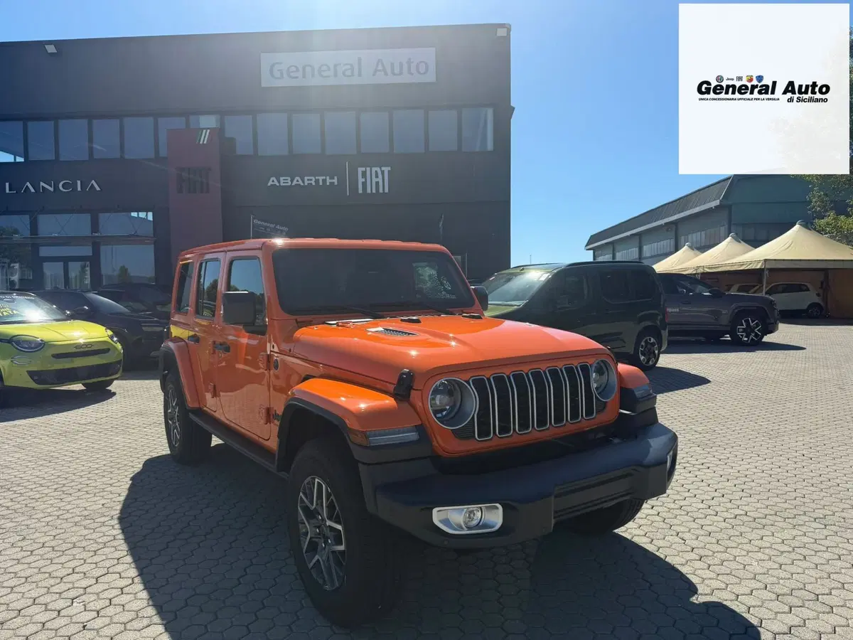 Jeep Wrangler Unlimited nuova a Lucca