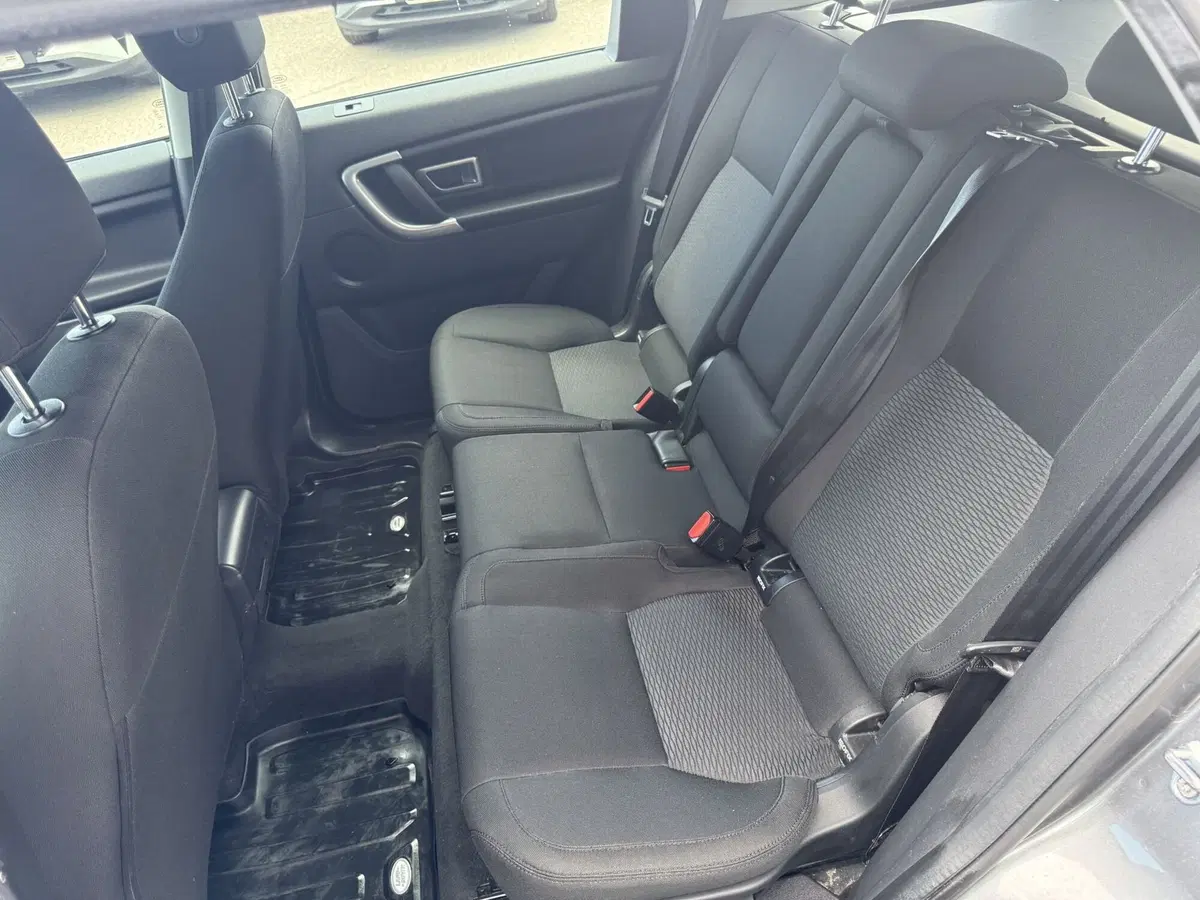 Land Rover Discovery Sport usata a Perugia (15)