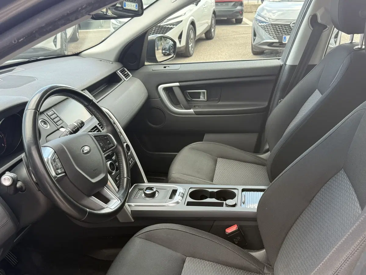 Land Rover Discovery Sport usata a Perugia (9)