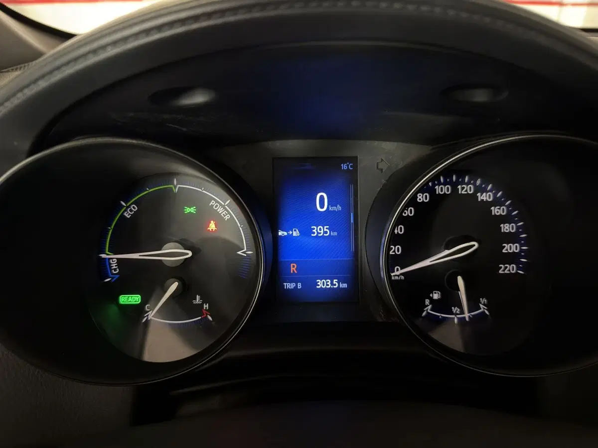 Toyota Toyota C-HR usata a Milano (11)