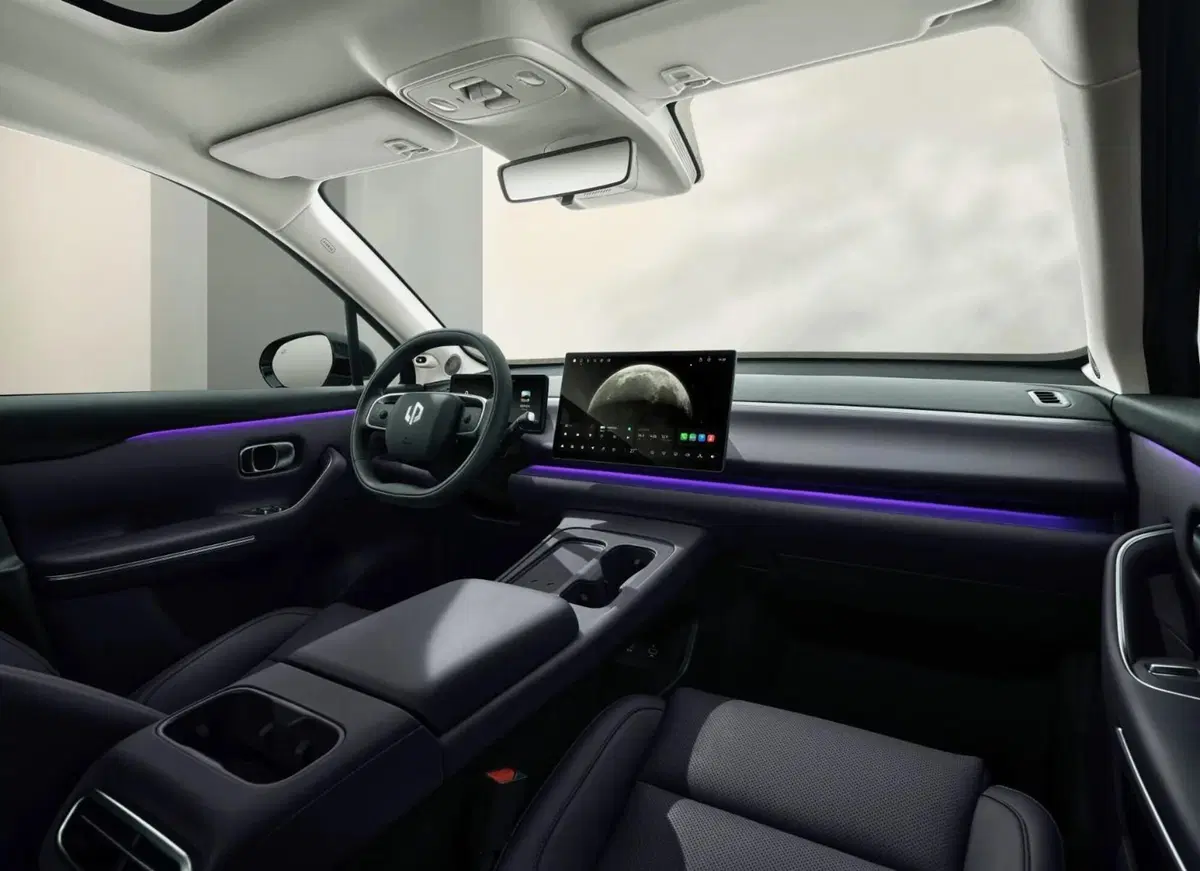 Leapmotor C10 nuova a Avellino (6)