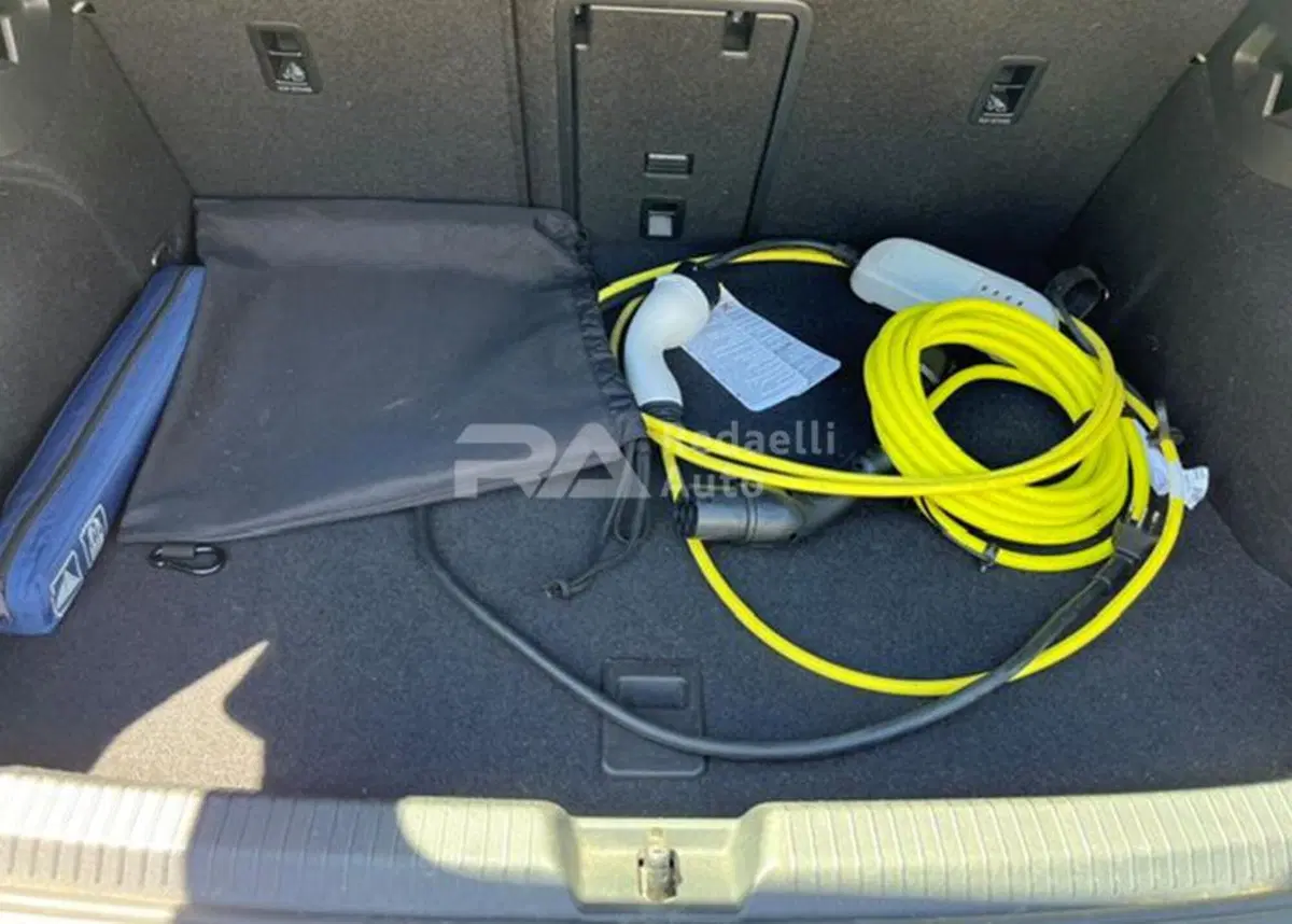 Volkswagen Golf usata a Lecco (9)