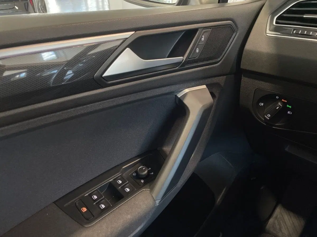 Volkswagen Tiguan usata a Pistoia (17)