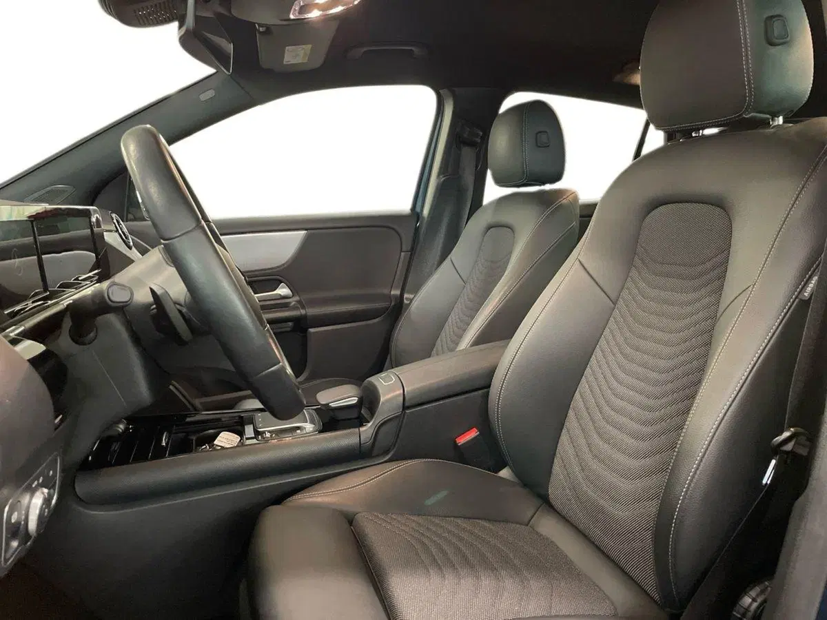 Mercedes-Benz GLA SUV usata a Prato (9)
