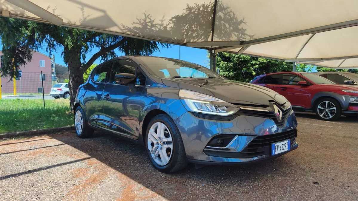 Renault Clio usata a Firenze (13)