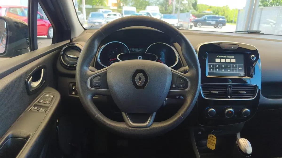 Renault Clio usata a Firenze (15)