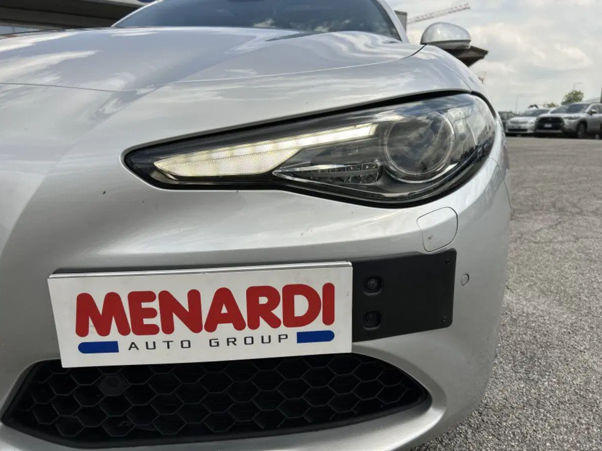 Alfa Romeo Giulia usata a Cuneo (5)