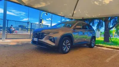 Hyundai Tucson 1.6 hev Xline 2wd auto del 2022 usata a Empoli