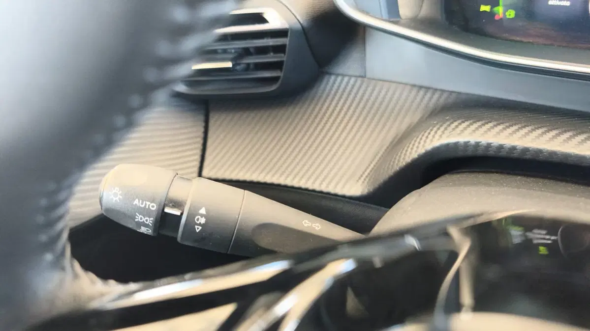 Peugeot 208 usata a Firenze (18)