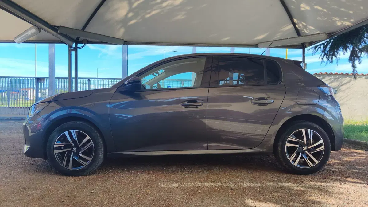 Peugeot 208 usata a Firenze (3)
