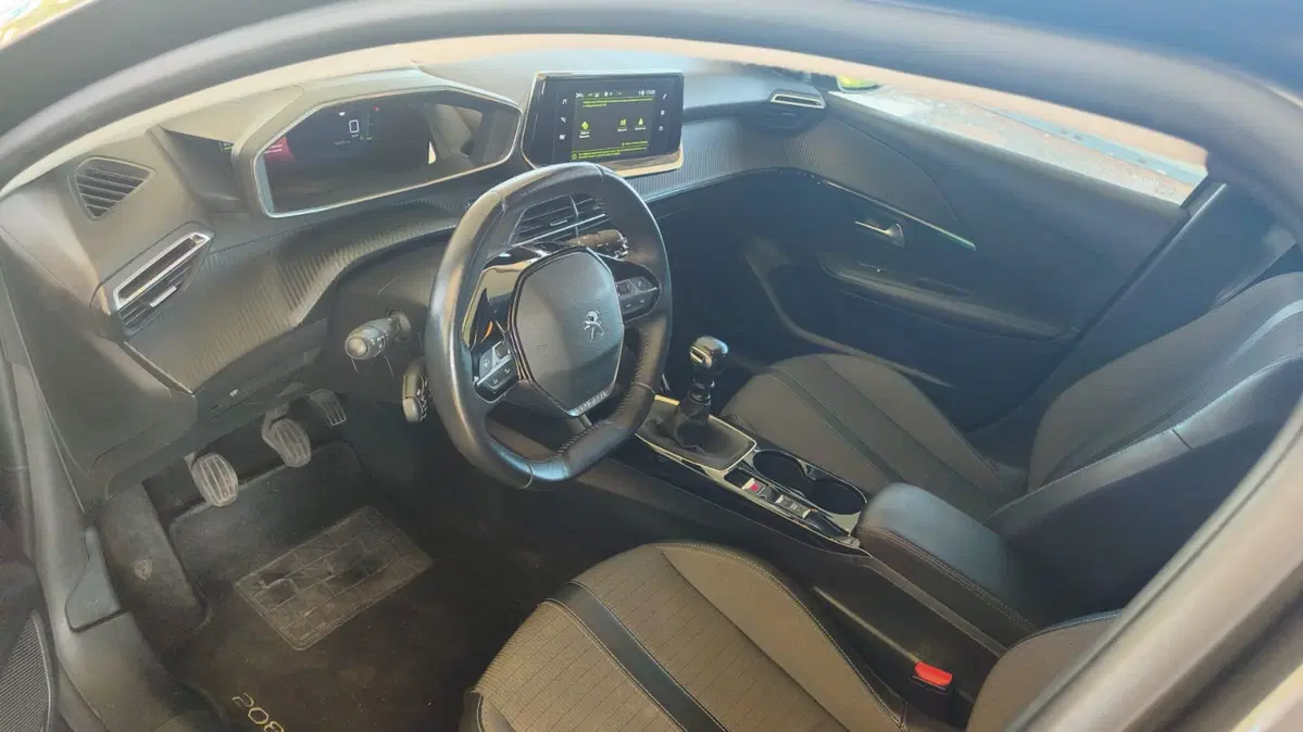 Peugeot 208 usata a Firenze (4)