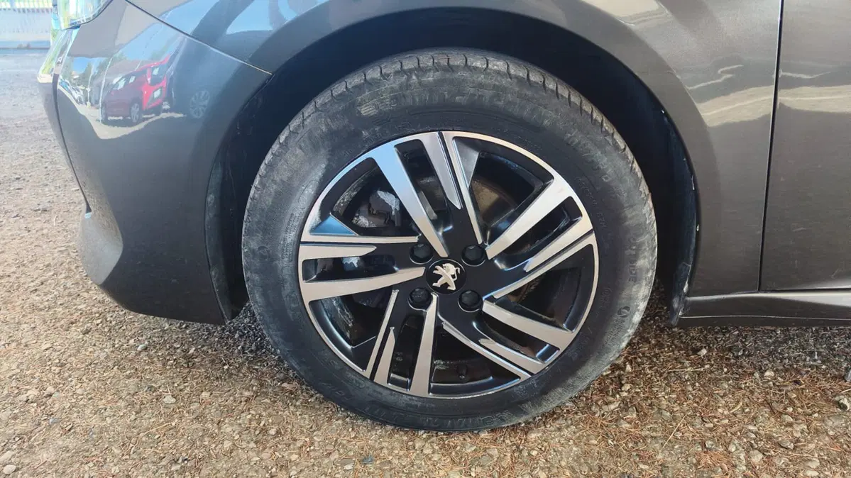 Peugeot 208 usata a Firenze (5)