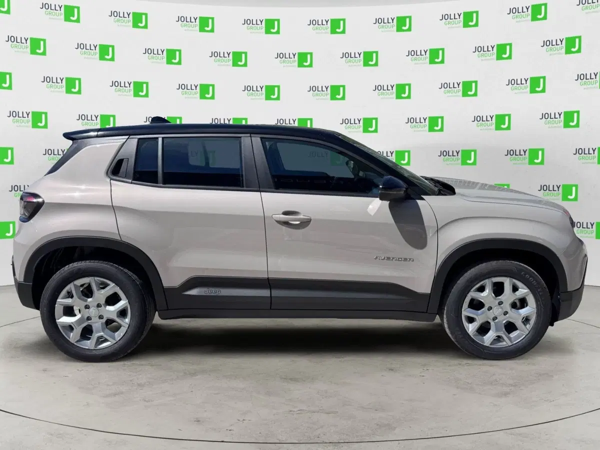 Jeep Avenger nuova a Frosinone (3)