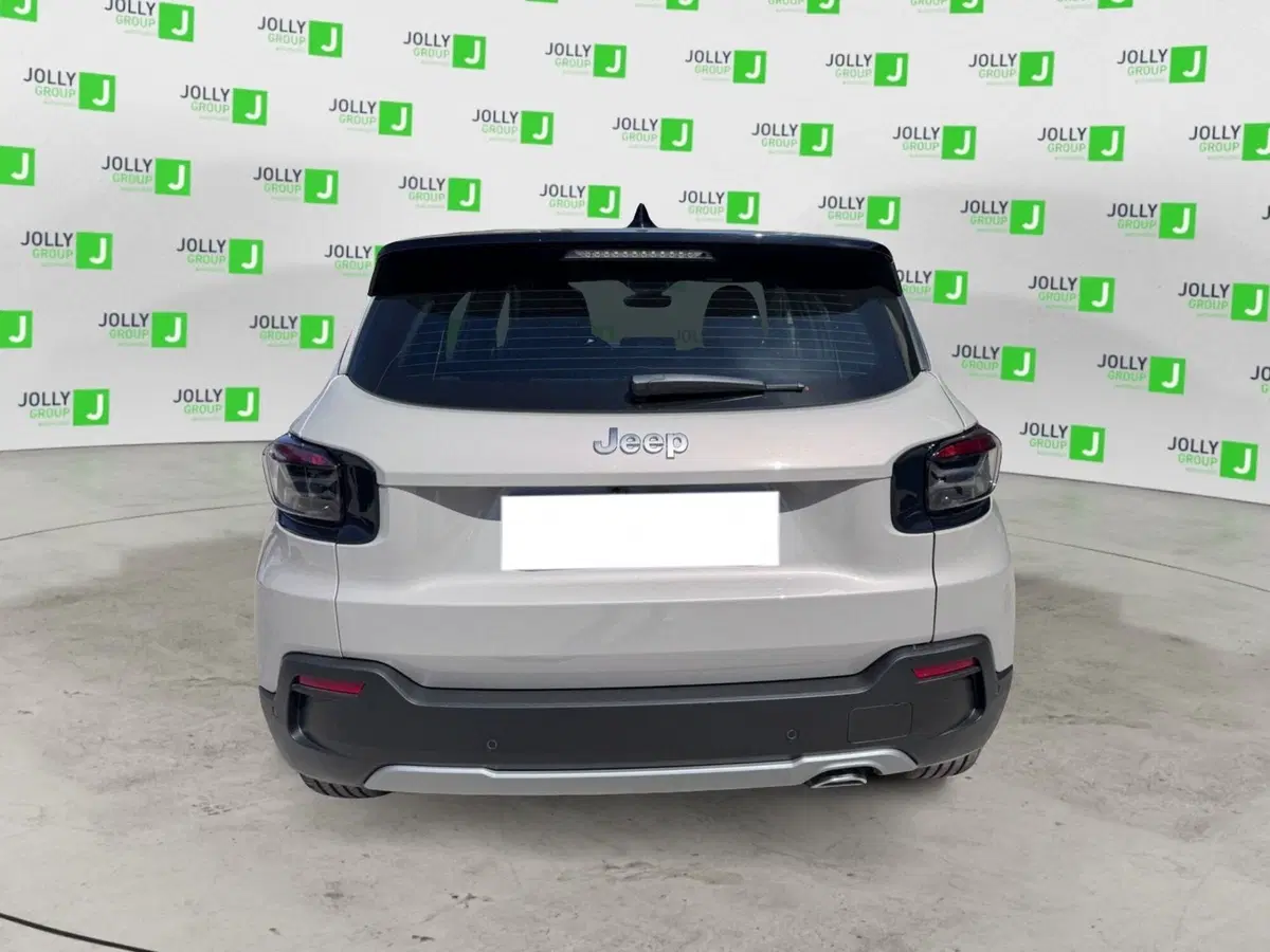 Jeep Avenger nuova a Frosinone (5)