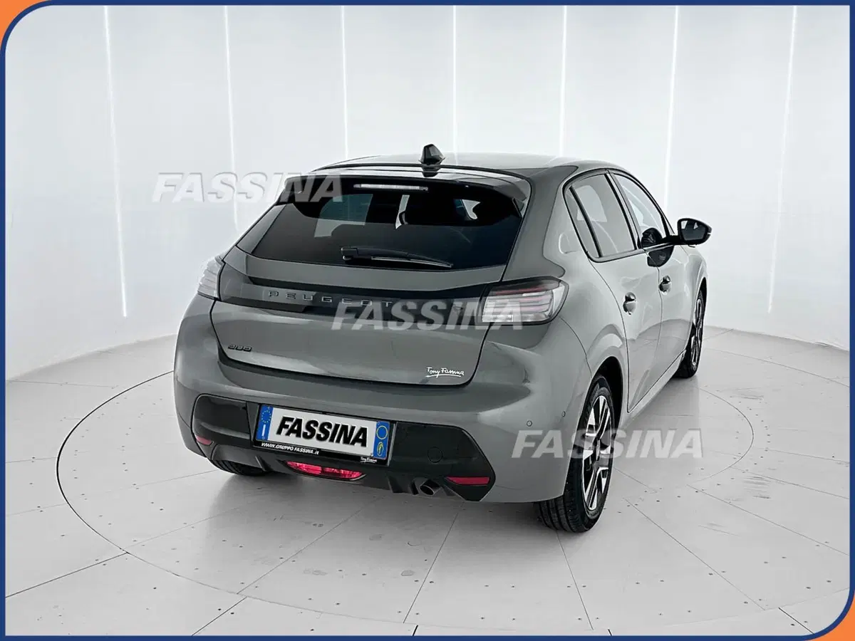 Peugeot 208 usata a Milano (6)