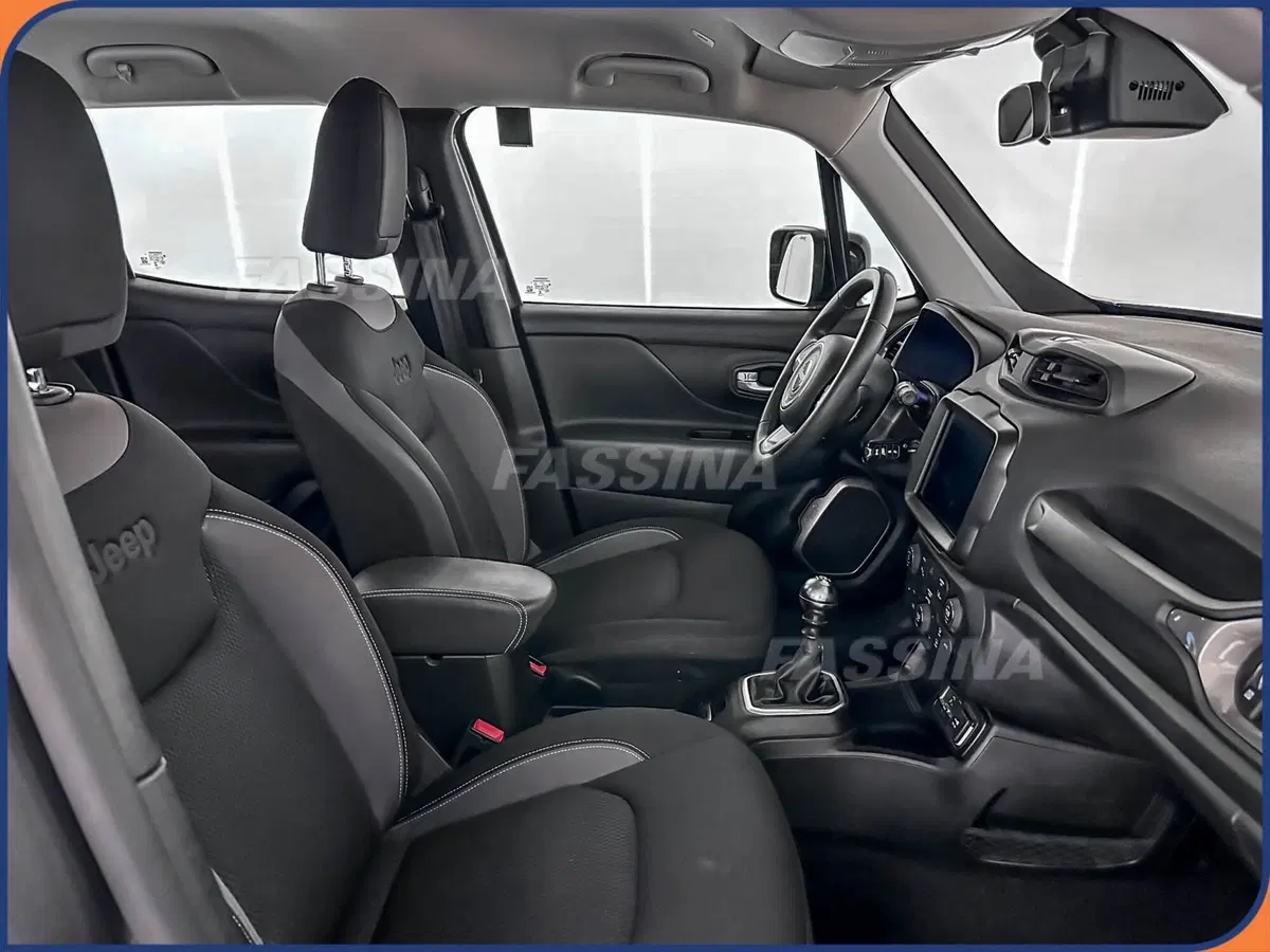 Jeep Renegade usata a Milano (14)