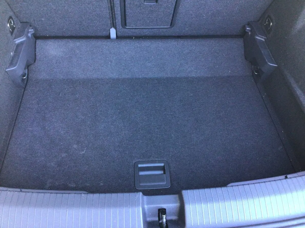 Volkswagen T-Roc usata a Genova (10)