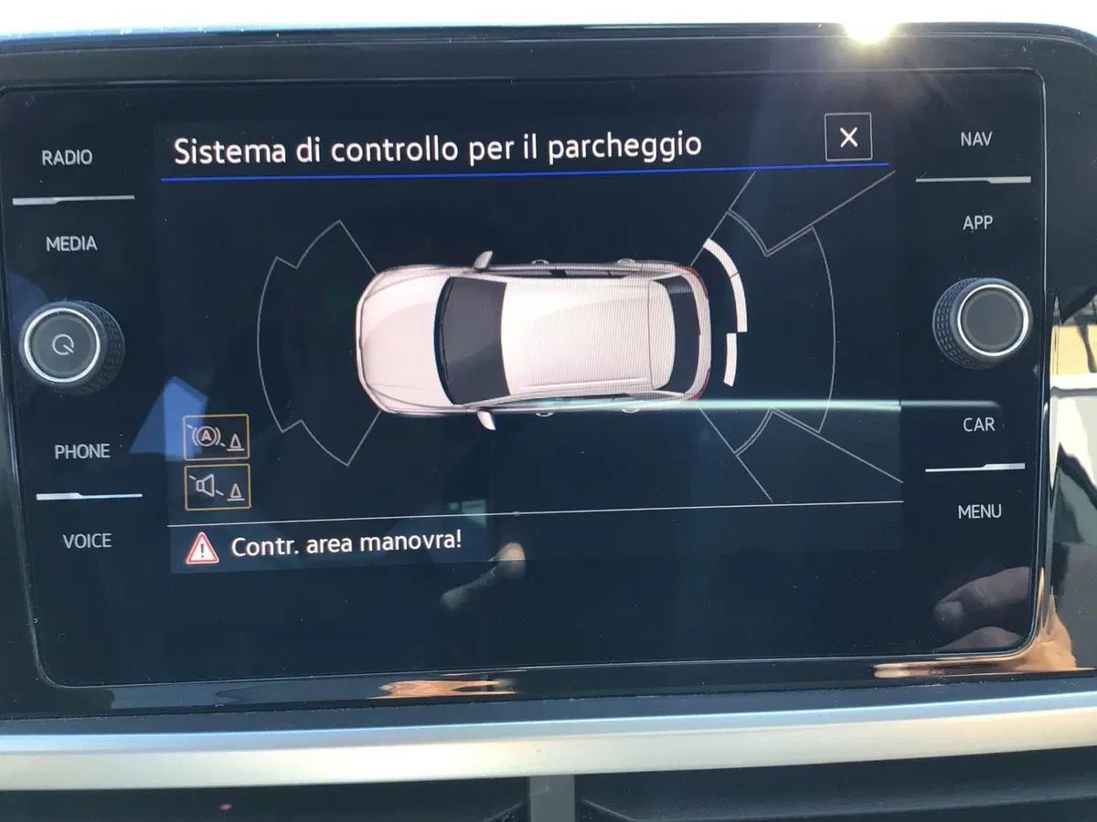 Volkswagen T-Roc usata a Genova (15)