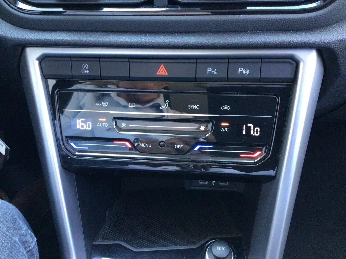 Volkswagen T-Roc usata a Genova (20)