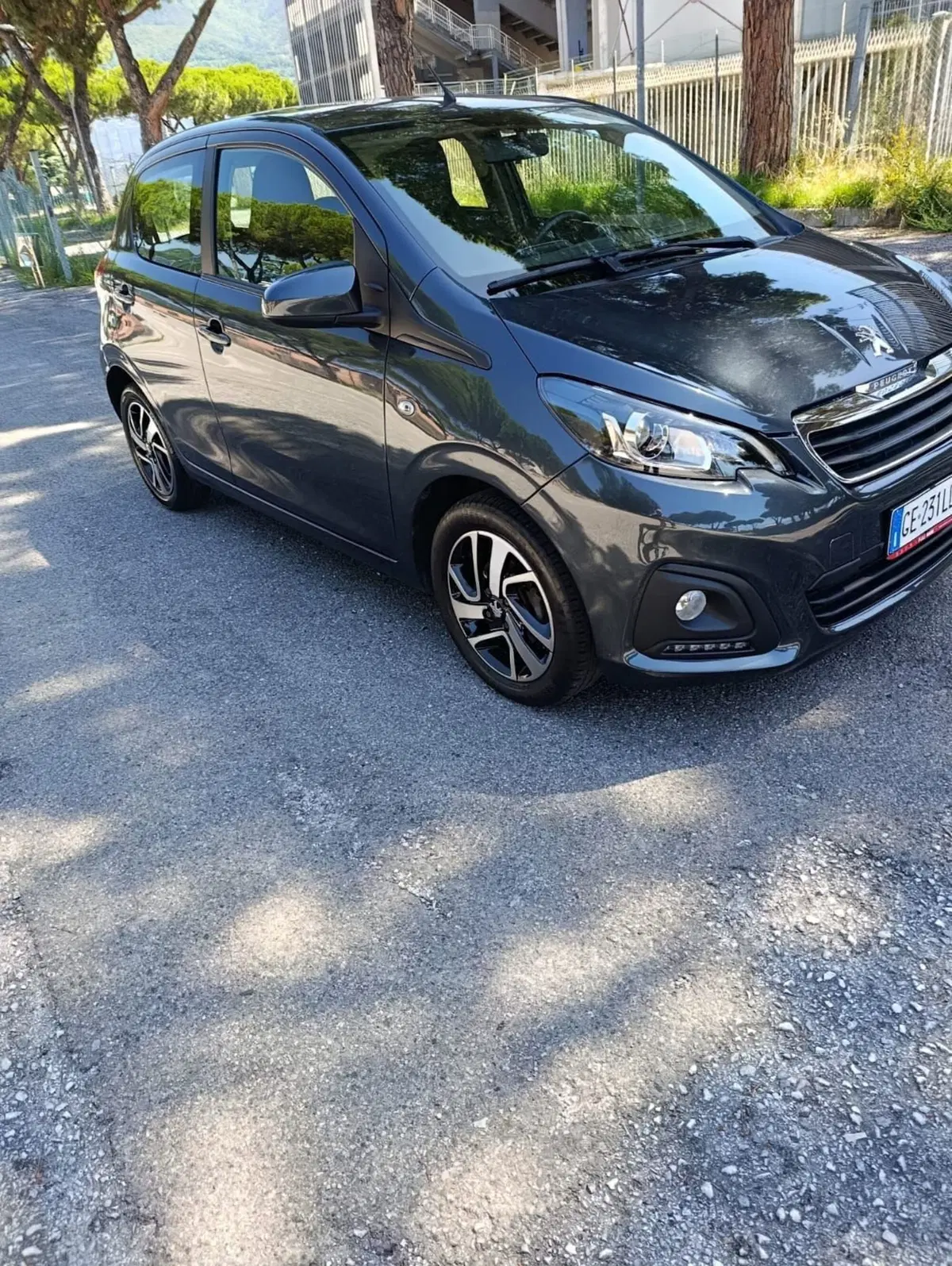 Peugeot 108 usata a Massa-Carrara (14)