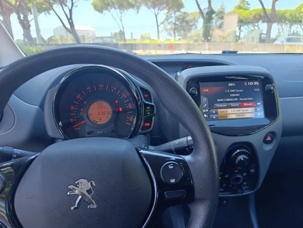 Peugeot 108 usata a Massa-Carrara (6)