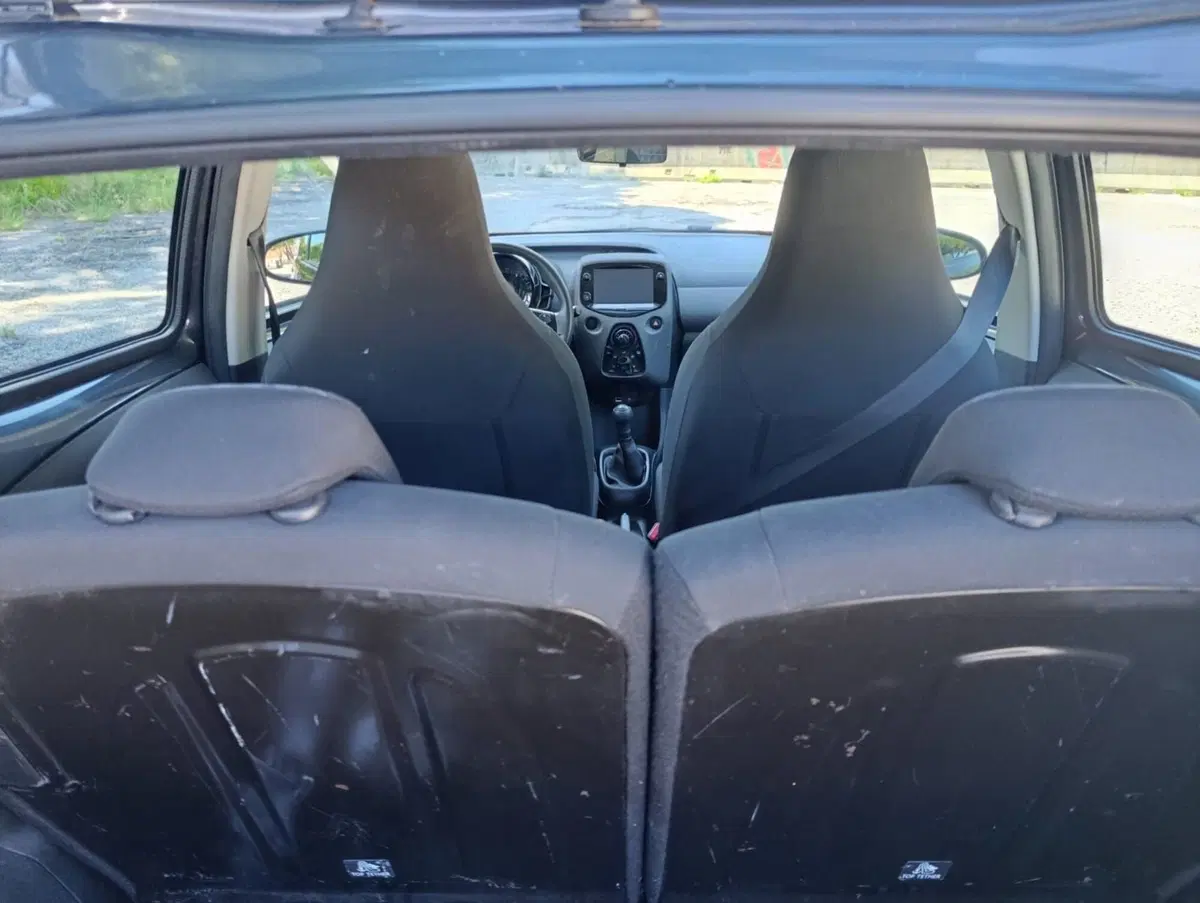 Peugeot 108 usata a Massa-Carrara (9)