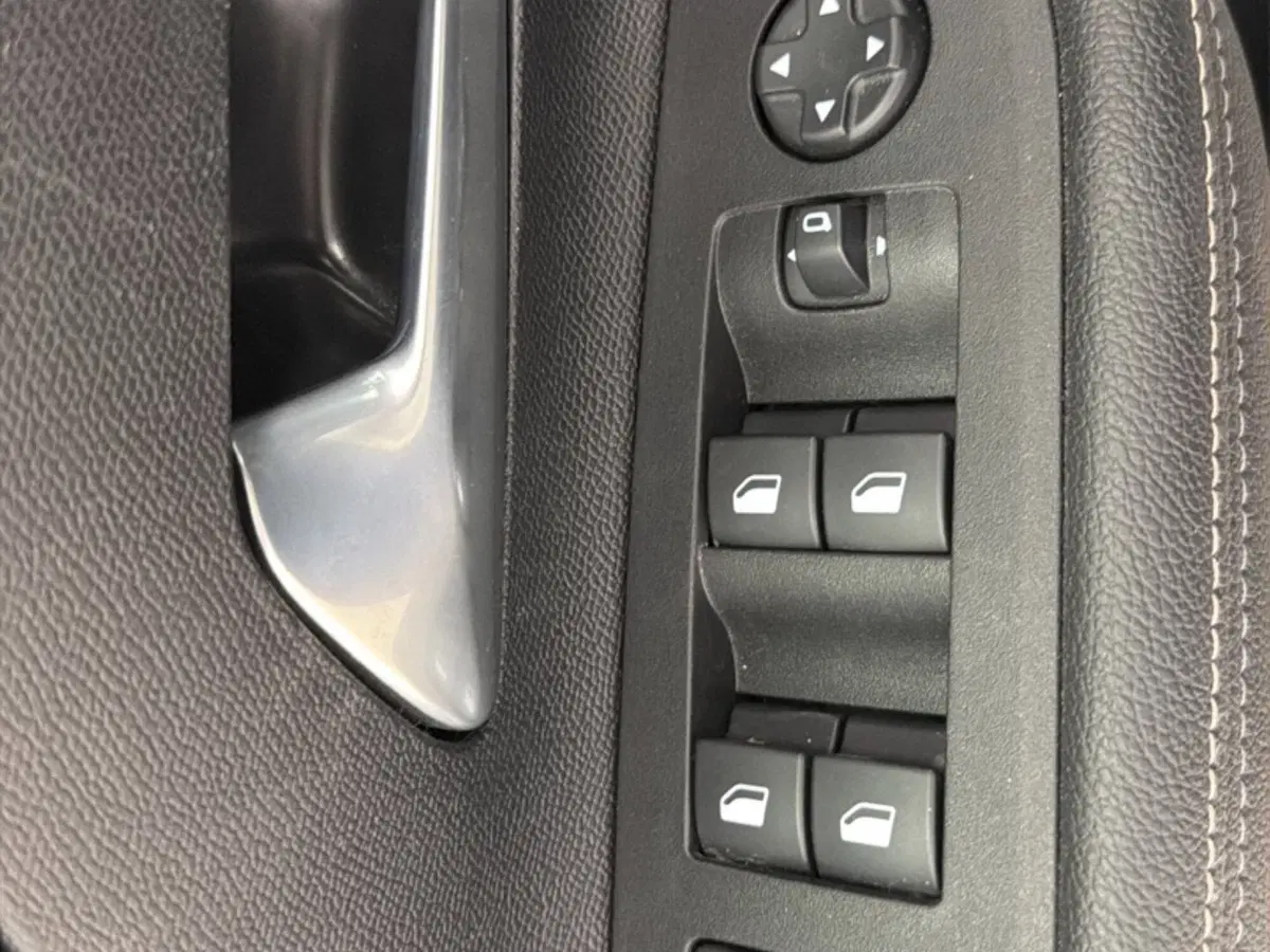 Opel Mokka usata a Palermo (7)