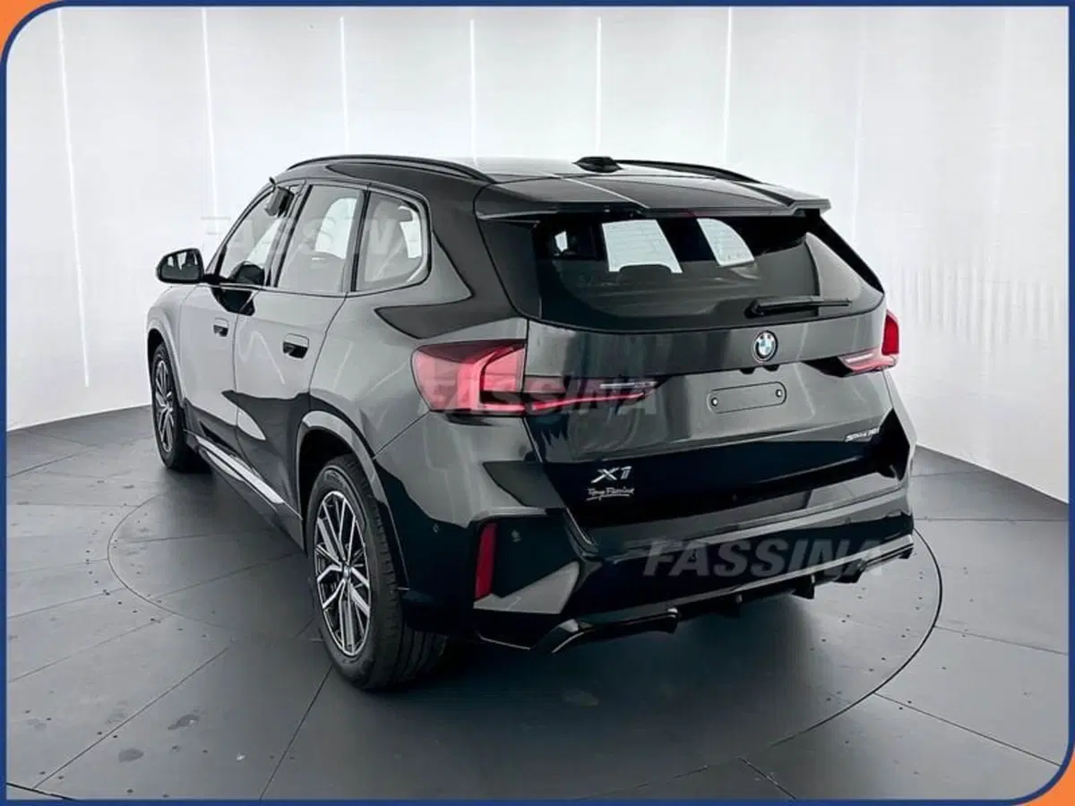 BMW X1 nuova a Milano (4)