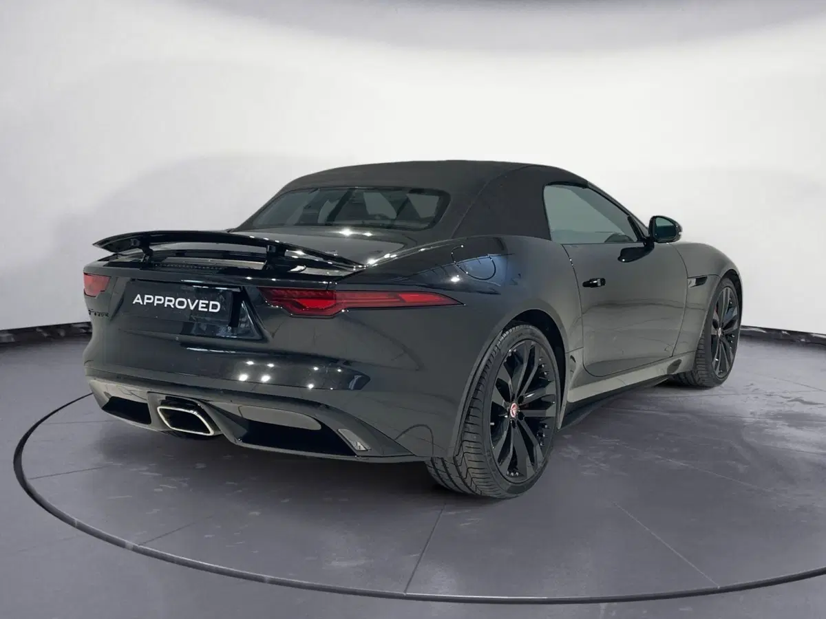 Jaguar F-Type Cabrio usata a Salerno (2)