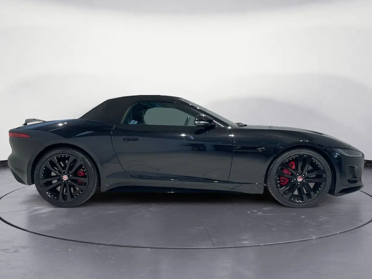 Jaguar F-Type Cabrio usata a Salerno (6)