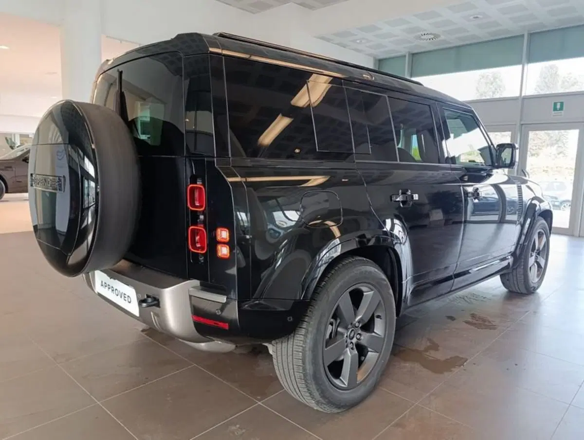 Land Rover Defender usata a Pesaro-Urbino (2)
