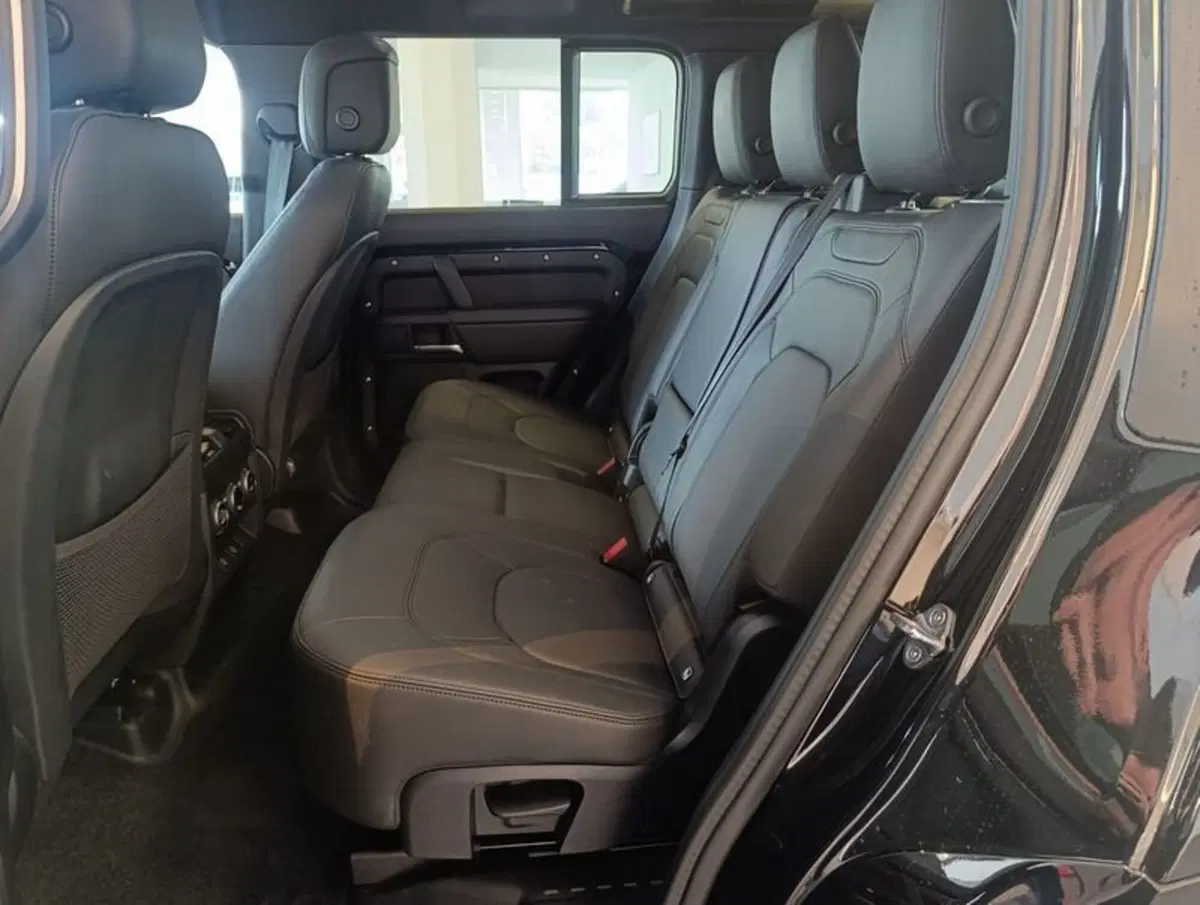Land Rover Defender usata a Pesaro-Urbino (5)