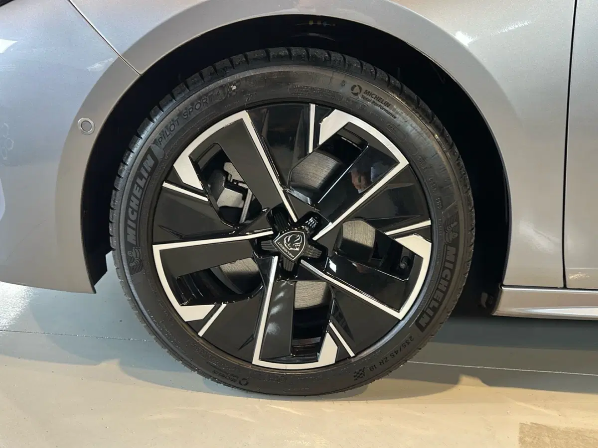 Peugeot 508 SW nuova a Vicenza (13)