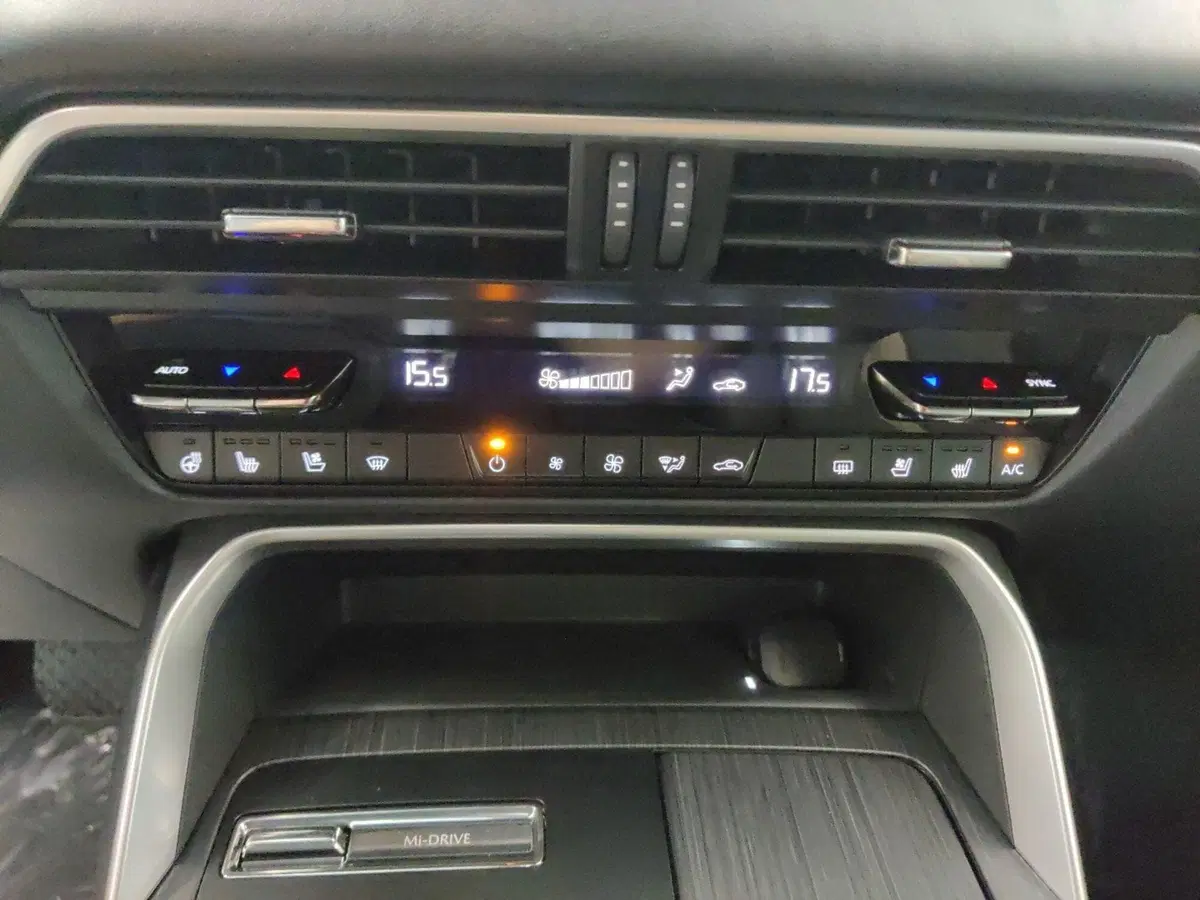 Mazda CX-60 nuova a Arezzo (19)