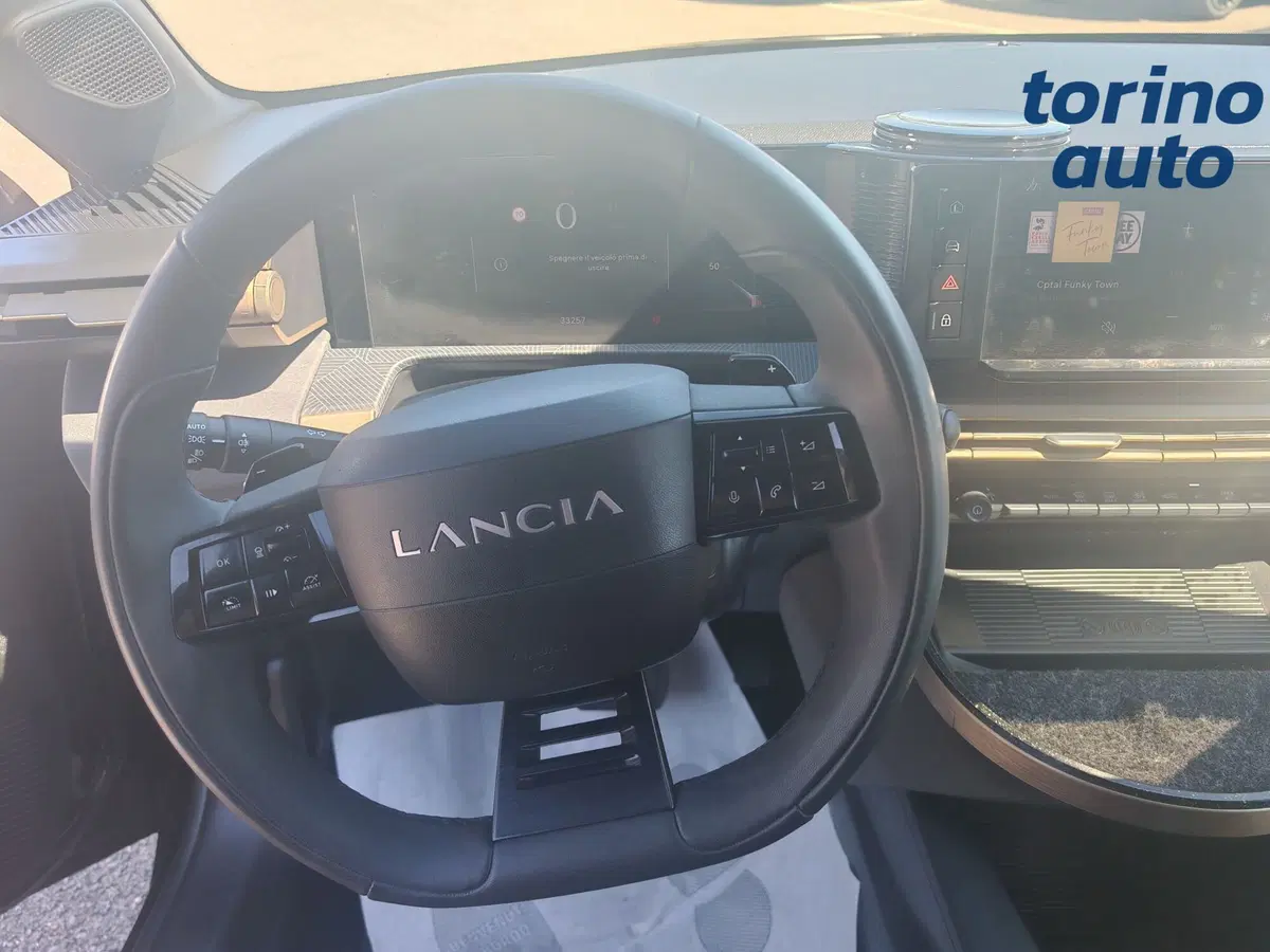 Lancia Ypsilon usata a Torino (12)