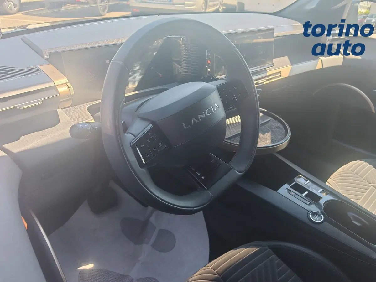 Lancia Ypsilon usata a Torino (7)