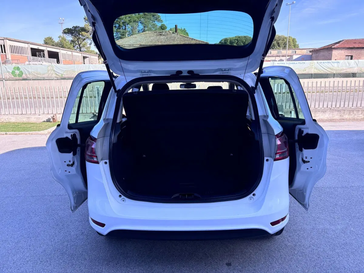 Ford B-Max usata a Ancona (11)