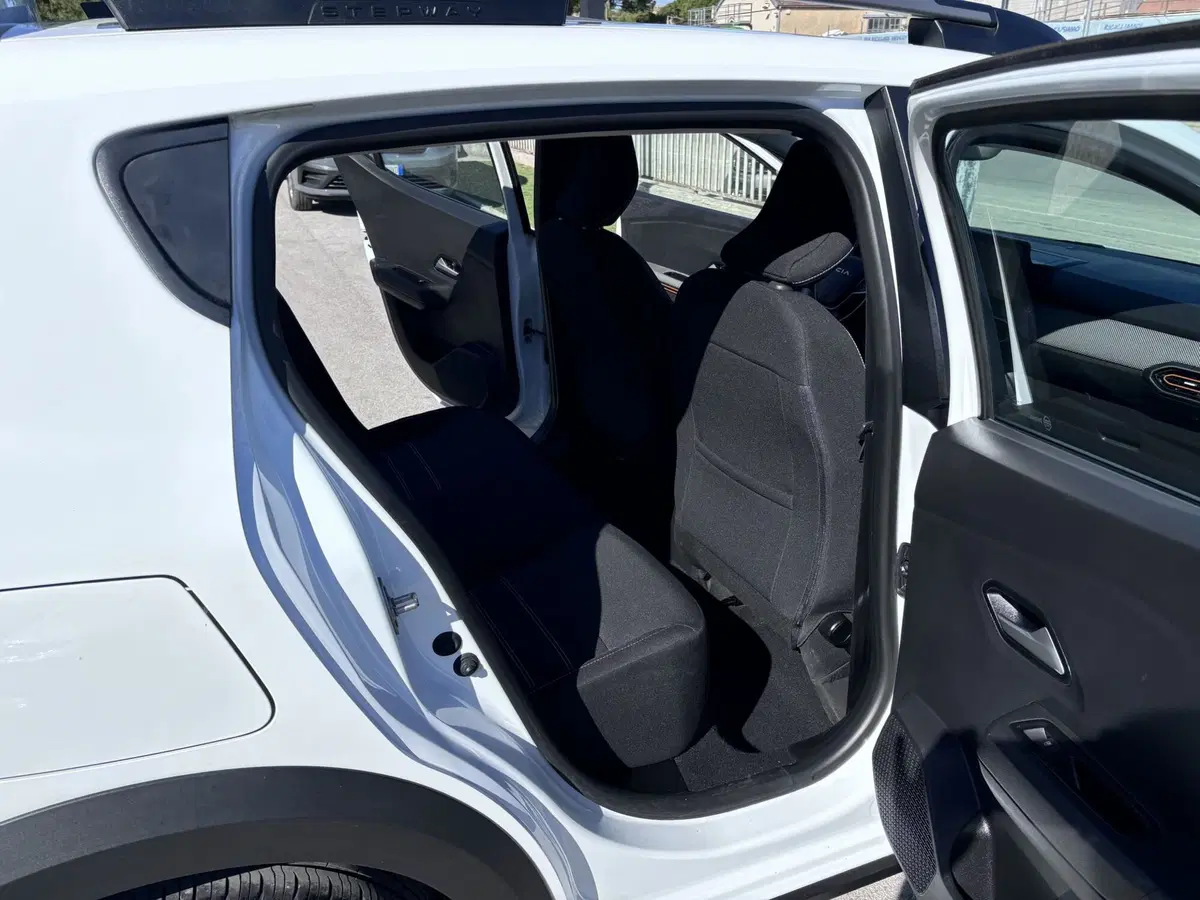 Dacia Sandero usata a Ancona (12)