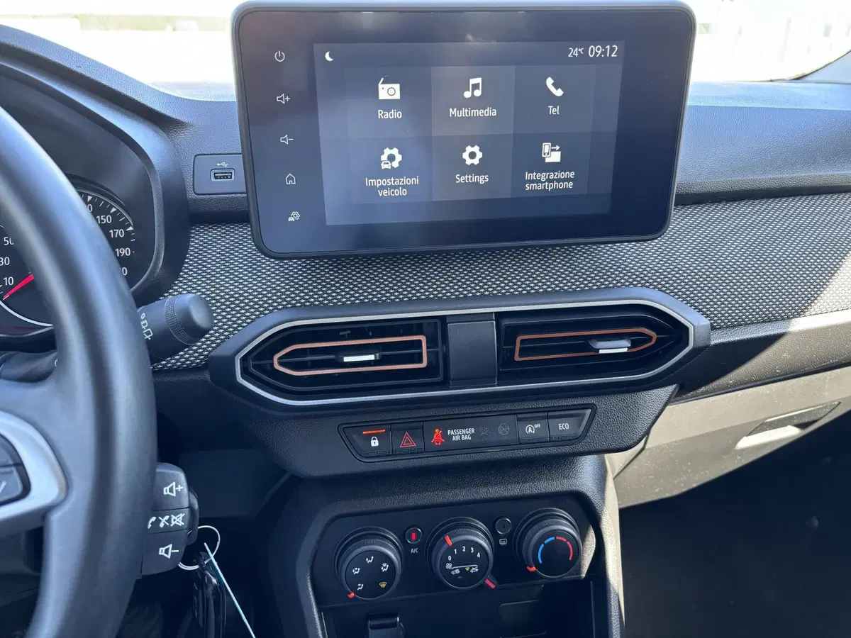 Dacia Sandero usata a Ancona (18)