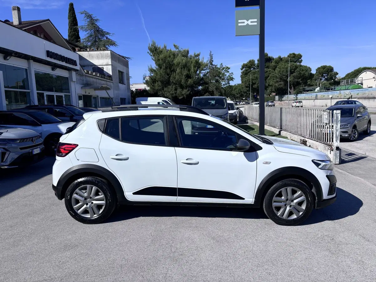 Dacia Sandero usata a Ancona (4)
