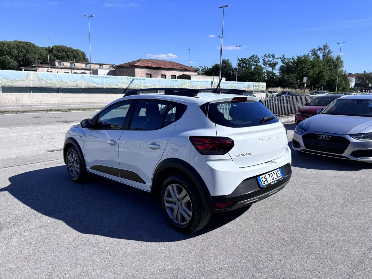 Dacia Sandero usata a Ancona (7)