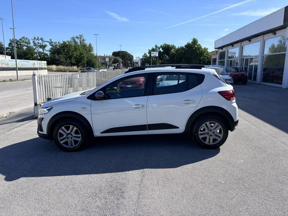 Dacia Sandero usata a Ancona (8)