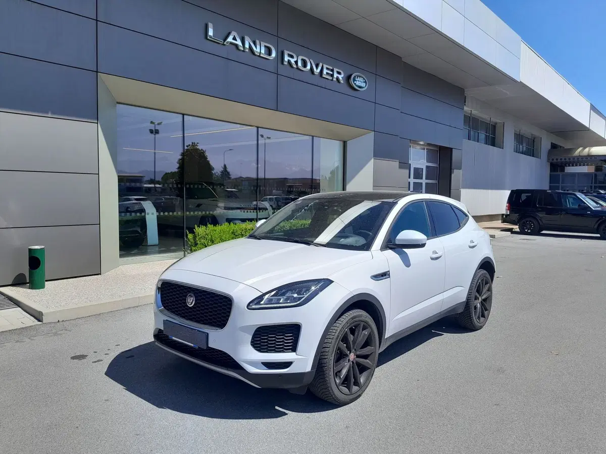 Jaguar E-Pace usata a Cuneo