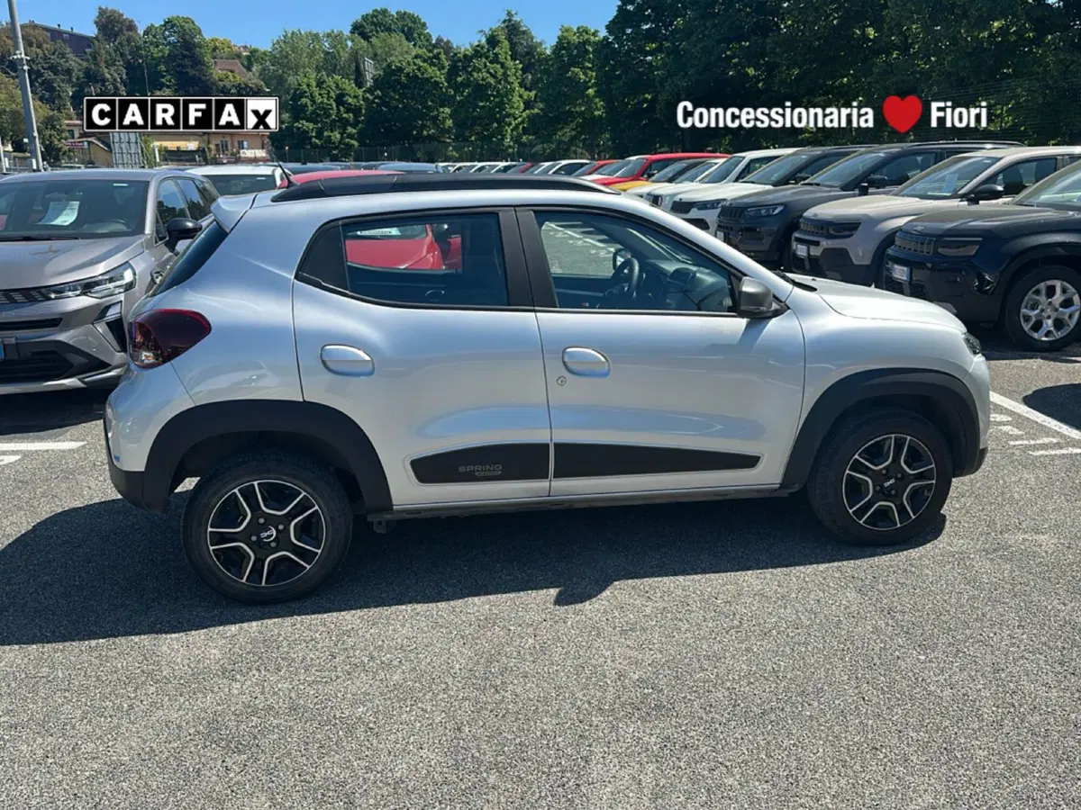Dacia Spring usata a Latina (6)