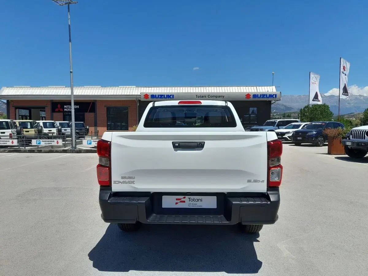 Isuzu D-Max Pick-up nuova a L'Aquila (18)